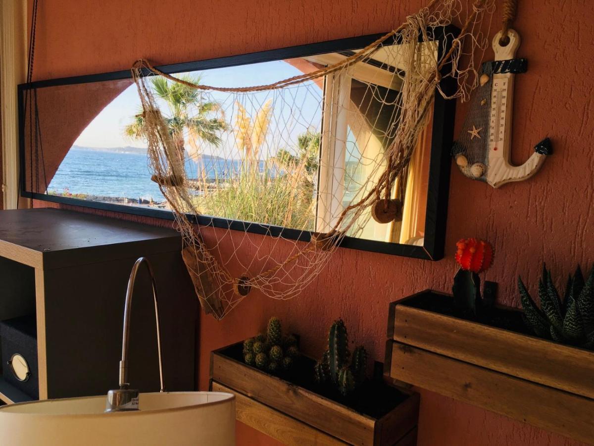 Sea Breeze Med - Vue Mer Climatise, Piscine & Club House A 30m De La Plage Apartment