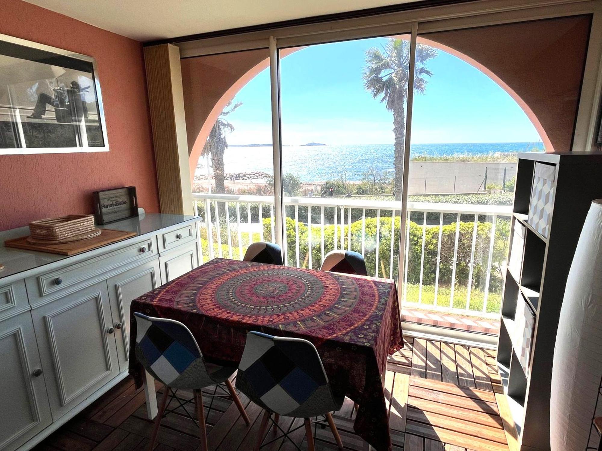 Sea Breeze Med - Vue Mer Climatise, Piscine & Club House A 30m De La Plage * Six-Fours-les-Plages